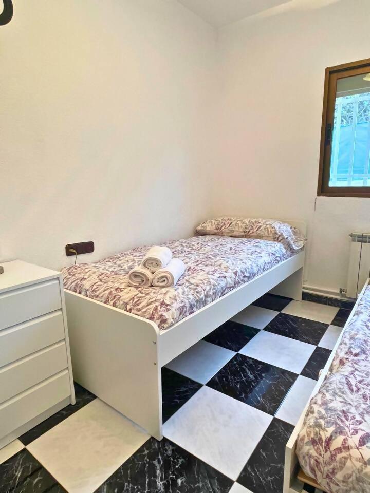 Villa Casa Con Jardin En Ogíjares Esterno foto